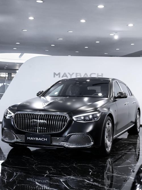 重庆10岚图汽车的售后服务让用户无忧出行，迈巴赫未来的豪华车趋势